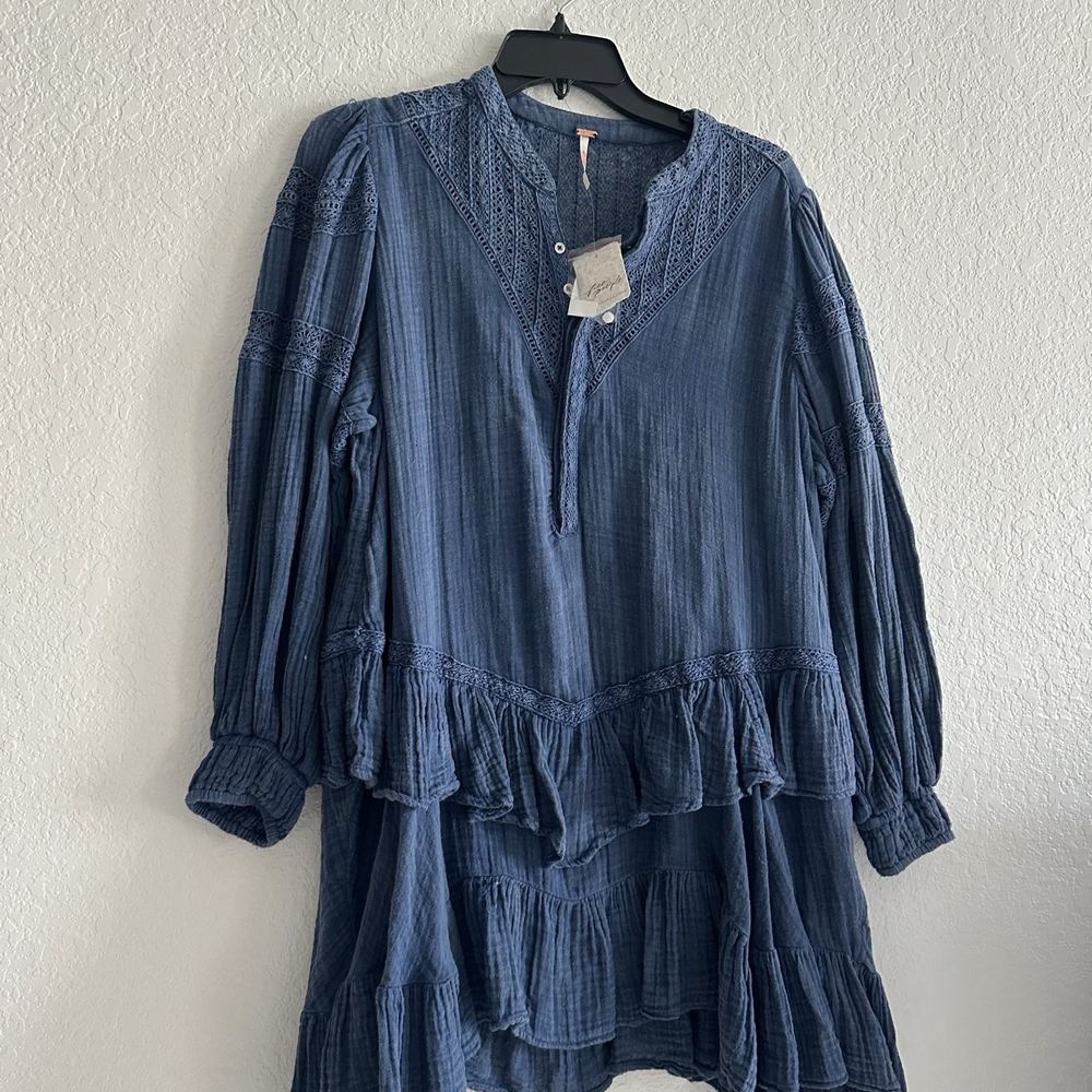 Blue Ruffled Long Sleeve Dress - Picture 2 of 9